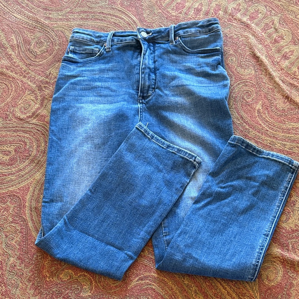 Judy Blue Women's Straight Leg Jeans in Blue